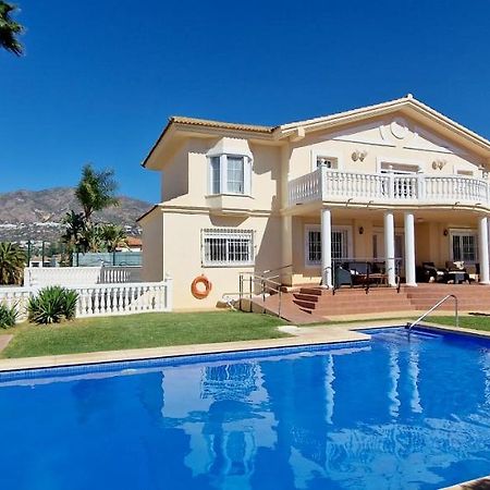 Golden Villa Costa Del Sol - Big Private Pool - Bbq - Good Location ฟูเอนฮิโรลา ภายนอก รูปภาพ