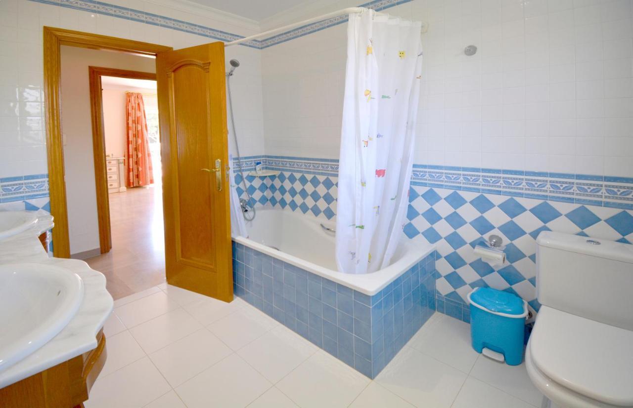 Golden Villa Costa Del Sol - Big Private Pool - Bbq - Good Location ฟูเอนฮิโรลา ภายนอก รูปภาพ