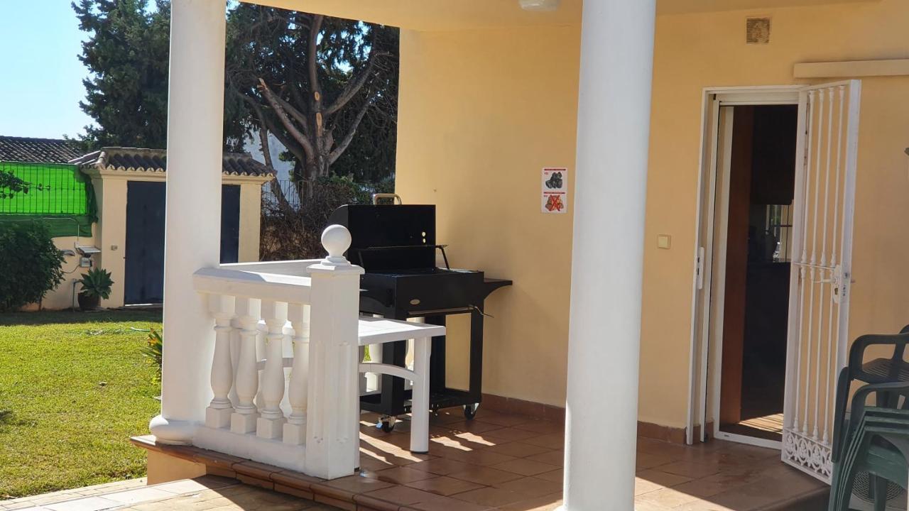 Golden Villa Costa Del Sol - Big Private Pool - Bbq - Good Location ฟูเอนฮิโรลา ภายนอก รูปภาพ