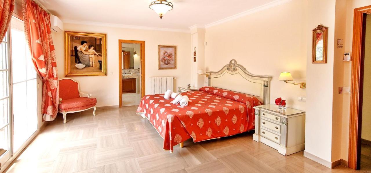 Golden Villa Costa Del Sol - Big Private Pool - Bbq - Good Location ฟูเอนฮิโรลา ภายนอก รูปภาพ