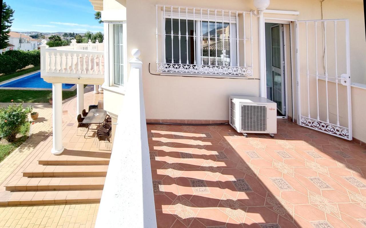 Golden Villa Costa Del Sol - Big Private Pool - Bbq - Good Location ฟูเอนฮิโรลา ภายนอก รูปภาพ