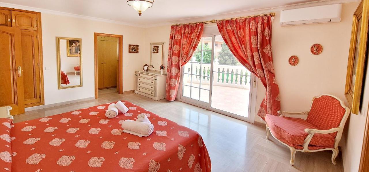 Golden Villa Costa Del Sol - Big Private Pool - Bbq - Good Location ฟูเอนฮิโรลา ภายนอก รูปภาพ