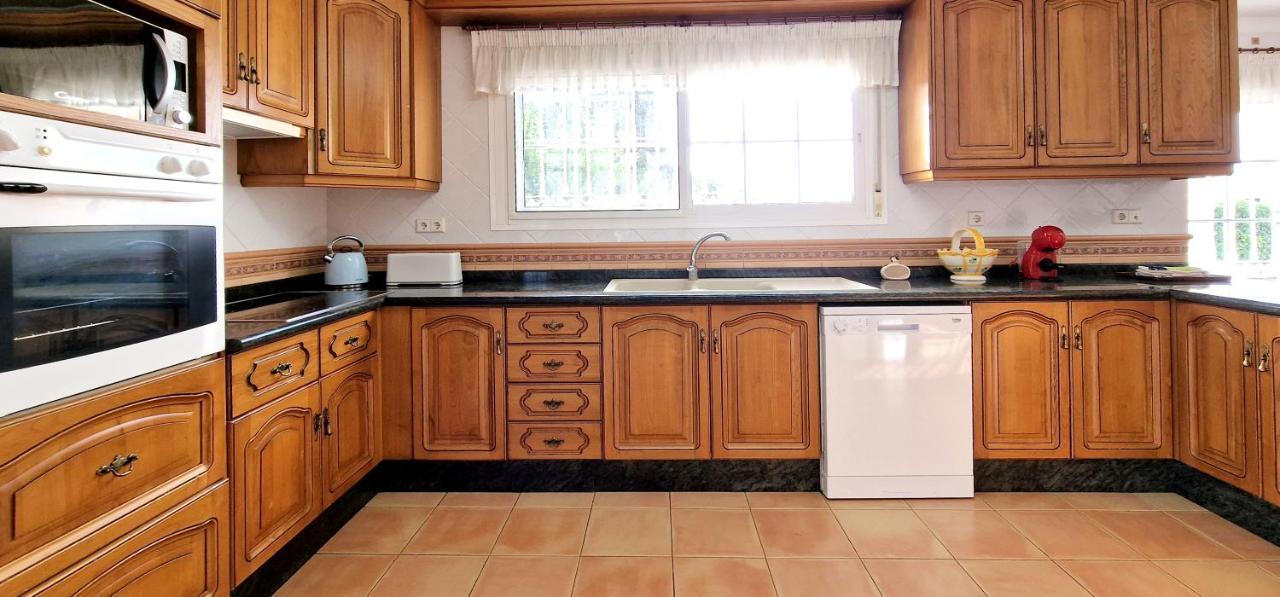 Golden Villa Costa Del Sol - Big Private Pool - Bbq - Good Location ฟูเอนฮิโรลา ภายนอก รูปภาพ